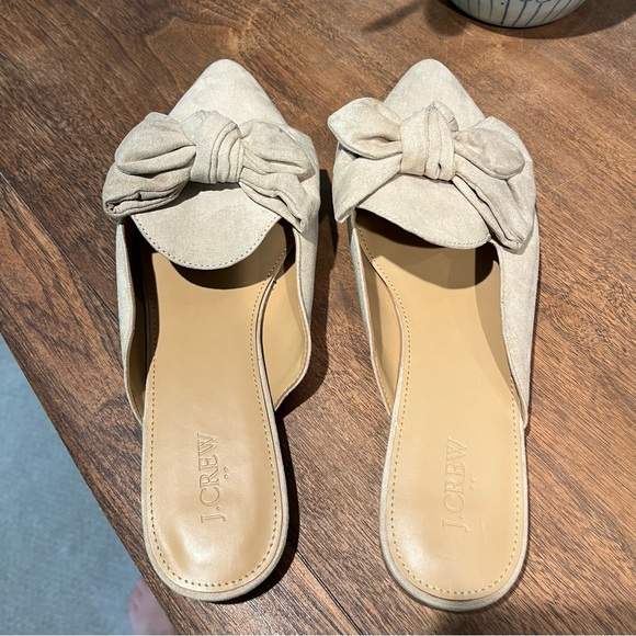 NWOT J. Crew Tan Suede Mules with Bow Detail, Size 11 - Picture 2 of 5